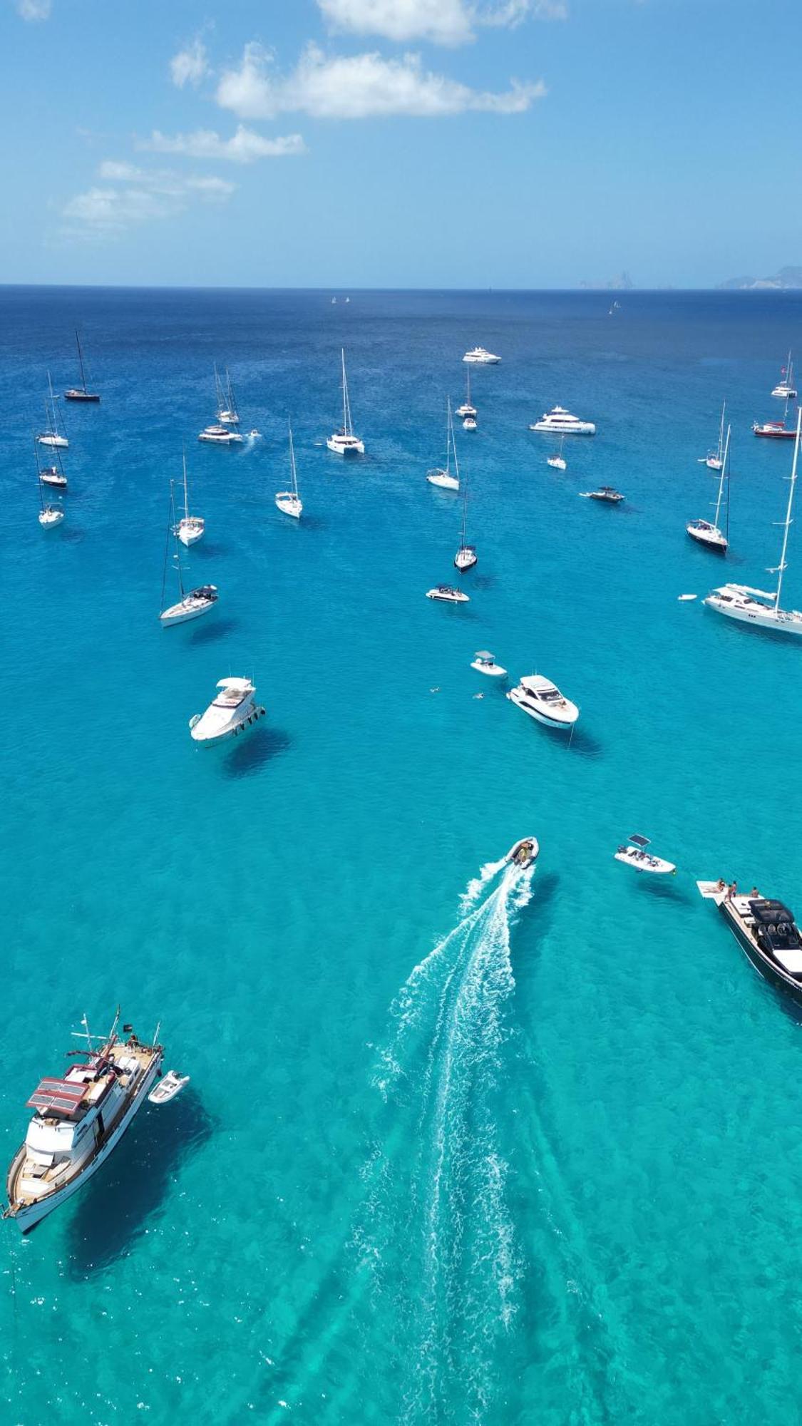 Hotel Cala Saona & Spa Экстерьер фото