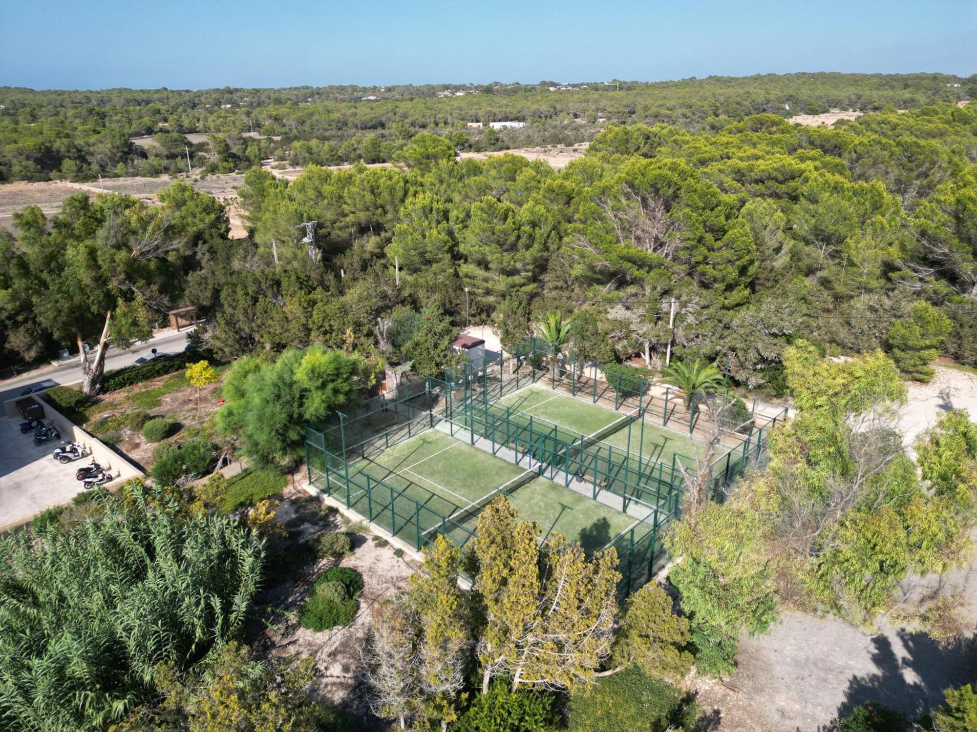 Hotel Cala Saona & Spa Экстерьер фото